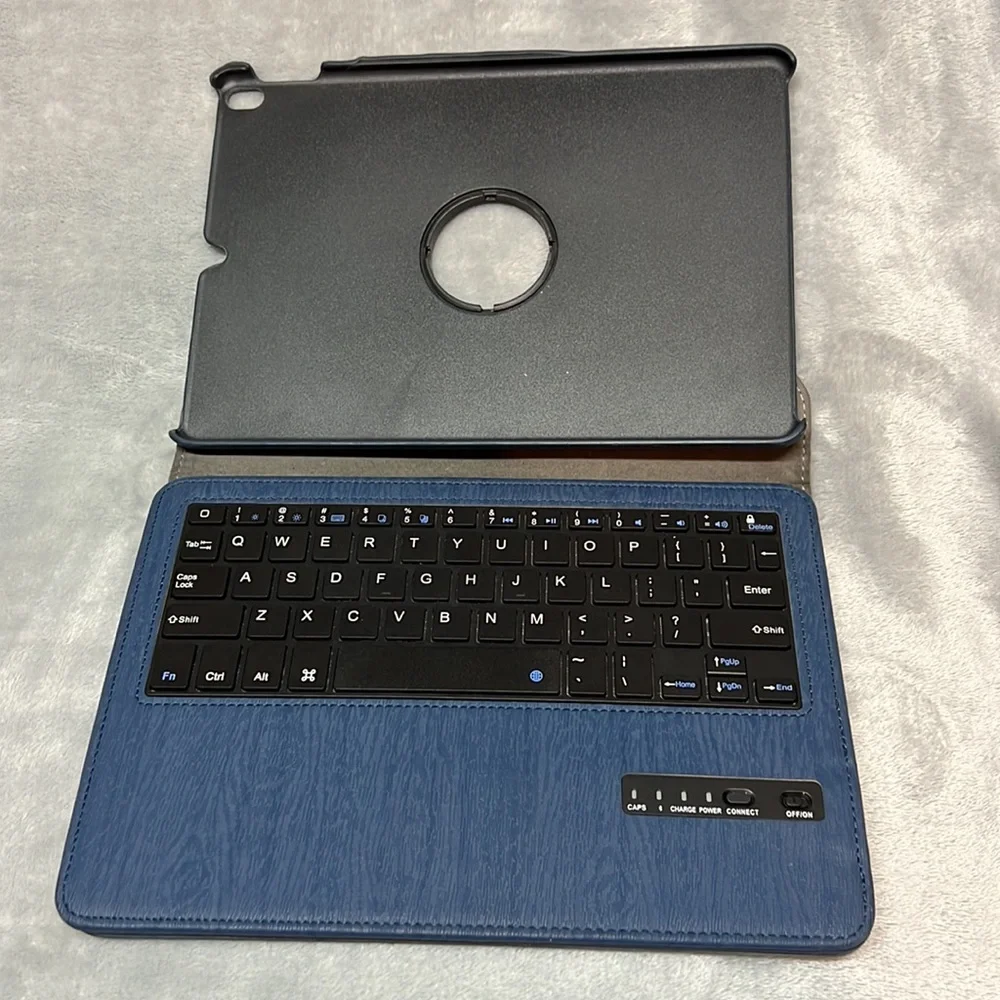iPad 10.5 case with detachable keyboard.